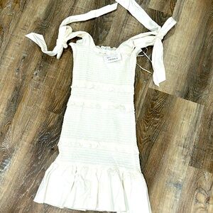 ••WHITE TIGHT SUMMER•BEACH•FALL DRESS••